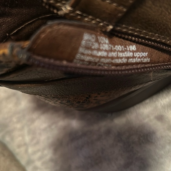 BareTraps Women’s Brown textured Ankle Booties w/ Buckle new condition Sz 10 - Picture 15 of 16